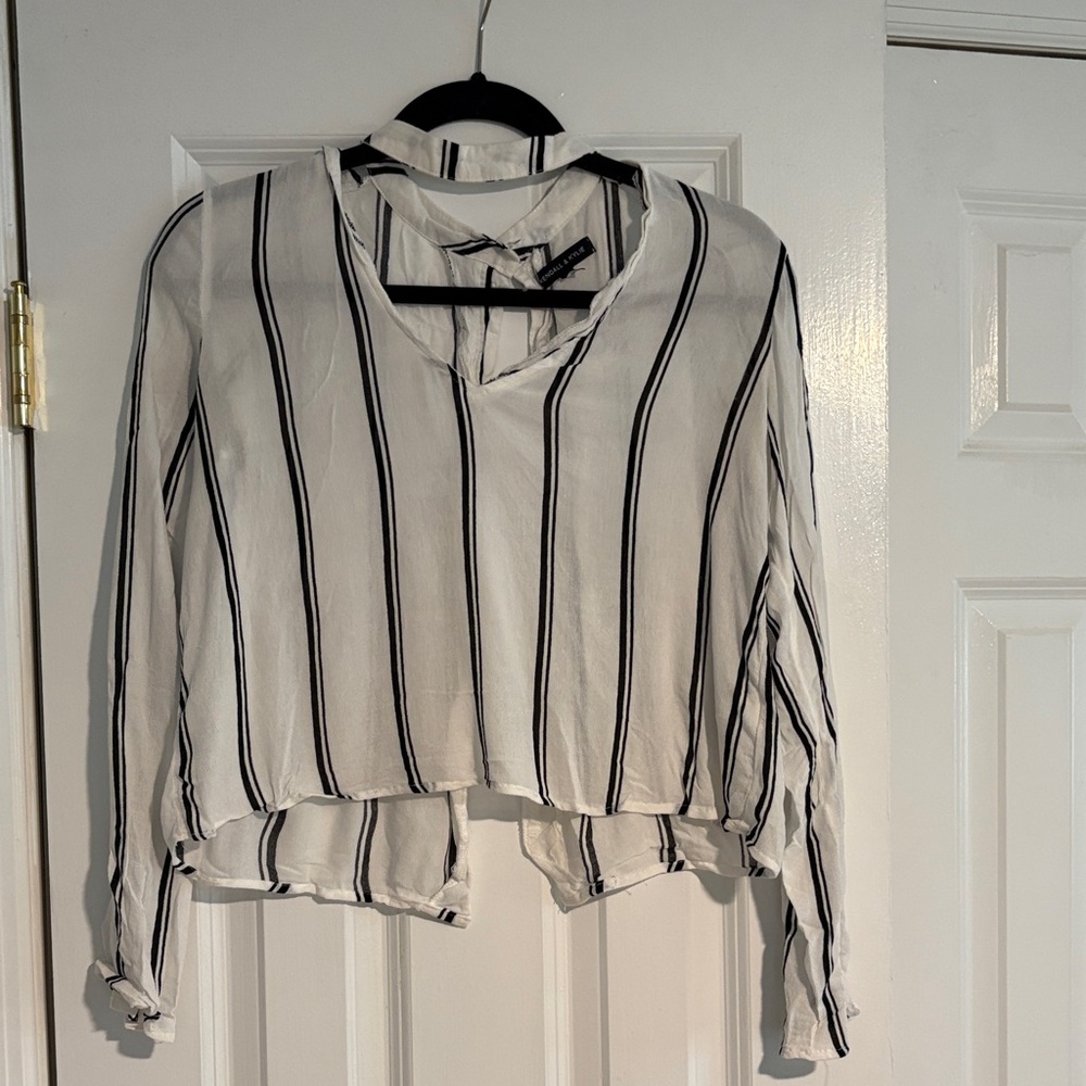 Kendall & Kylie Monochrome Striped Blouse